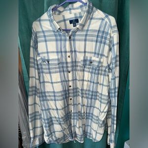 Men’s flannel/ dress shirt